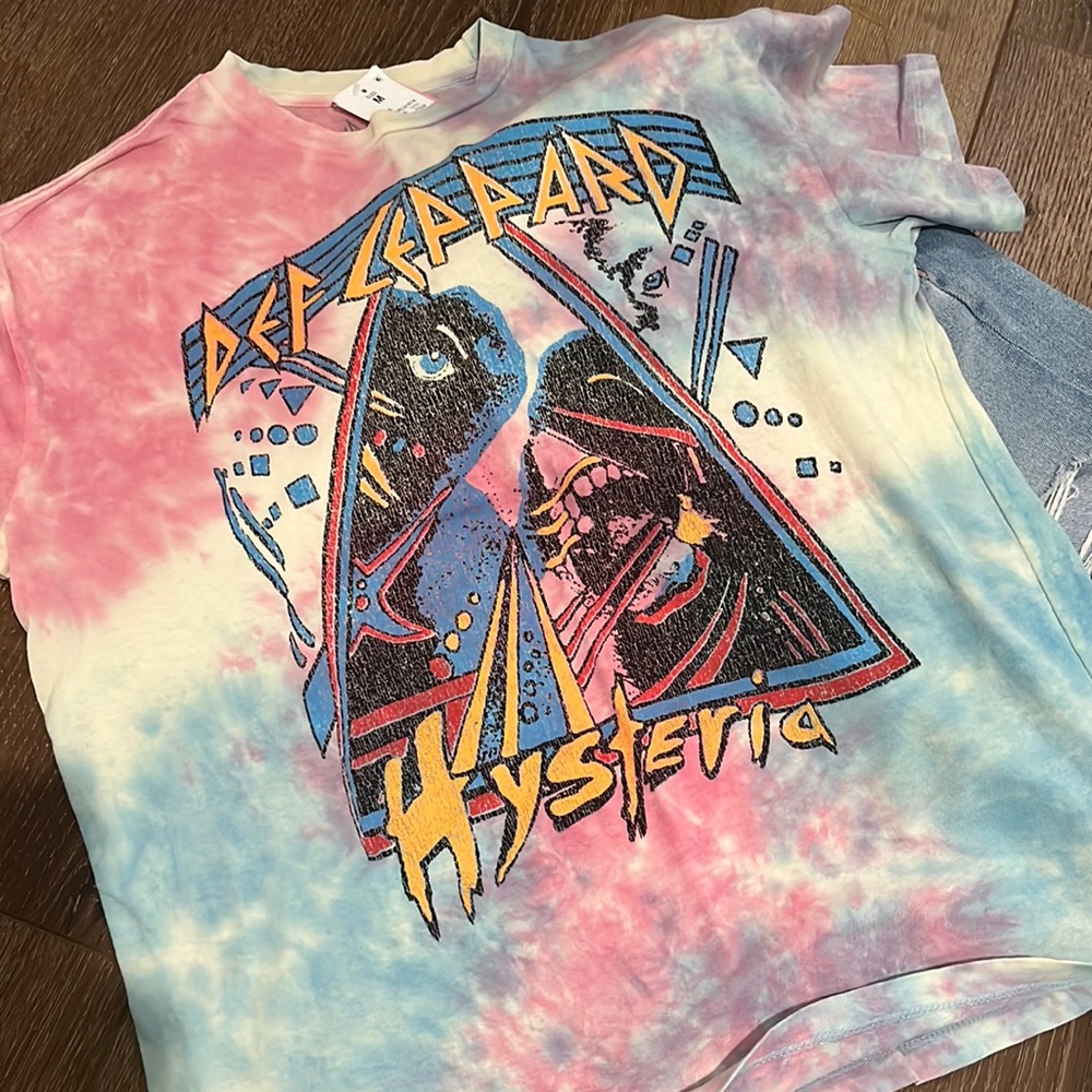 NWT Def Leppard graphic tee 🎸 🤟